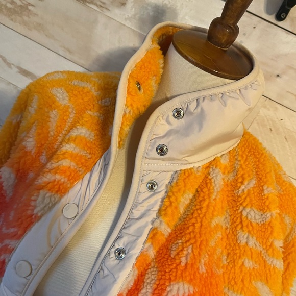 NWOT FP Movement size XS Hit the slopes jacket in Marigold - Picture 5 of 12